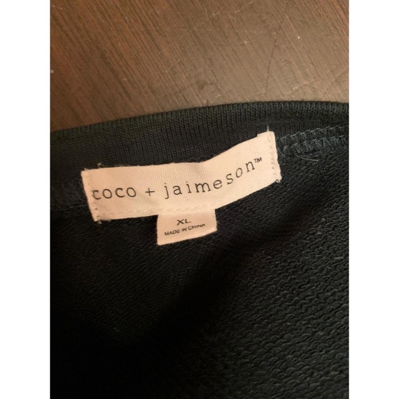 Coco + Jaimeson pullover sweater - Picture 6 of 6